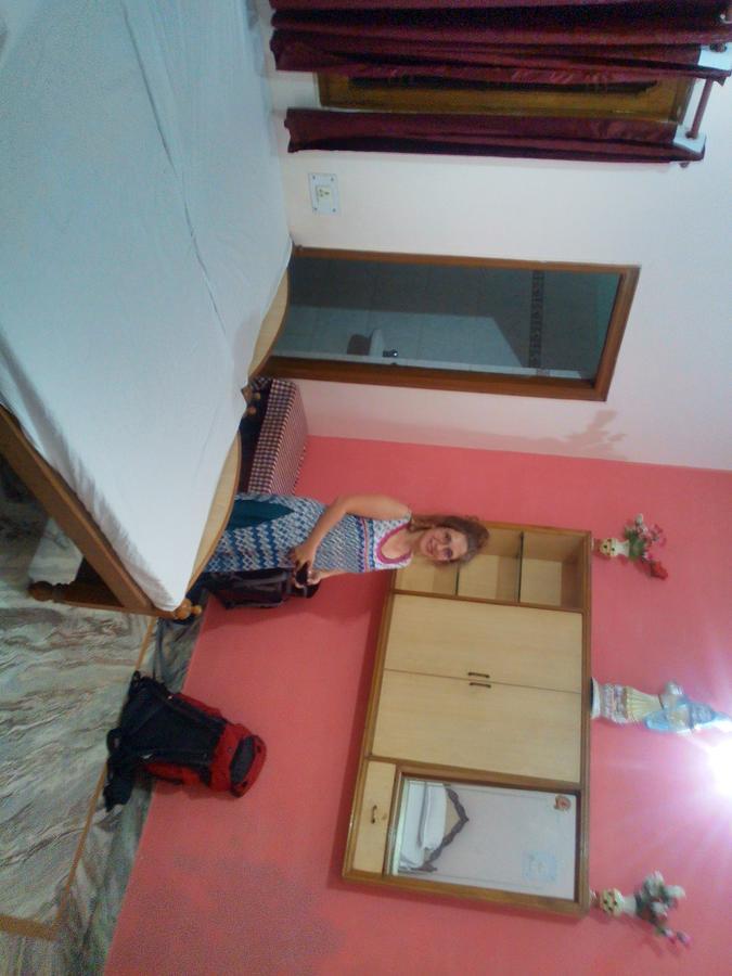 Holy City Inn Варанаси Екстериор снимка